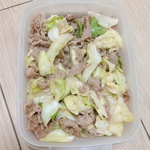 タレが決め手！牛こま切れ肉とキャベツの炒め物